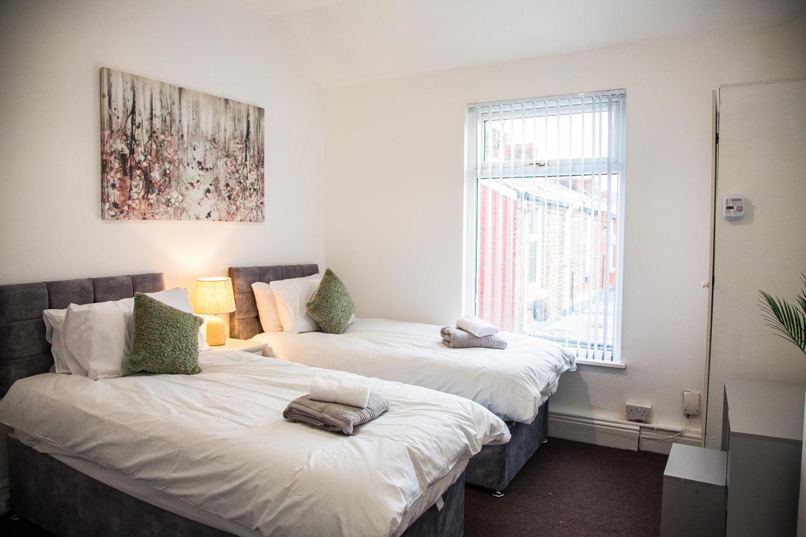 Liverpool 6 Beds, Up To 22 Percent- Contractors Dream Daire Dış mekan fotoğraf